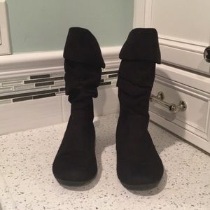 Girls size 3 SmartFit black slouch boots
